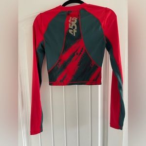 US Size 4 ASOS 4505 Athleisure Long Sleeve Crop Red And Green
